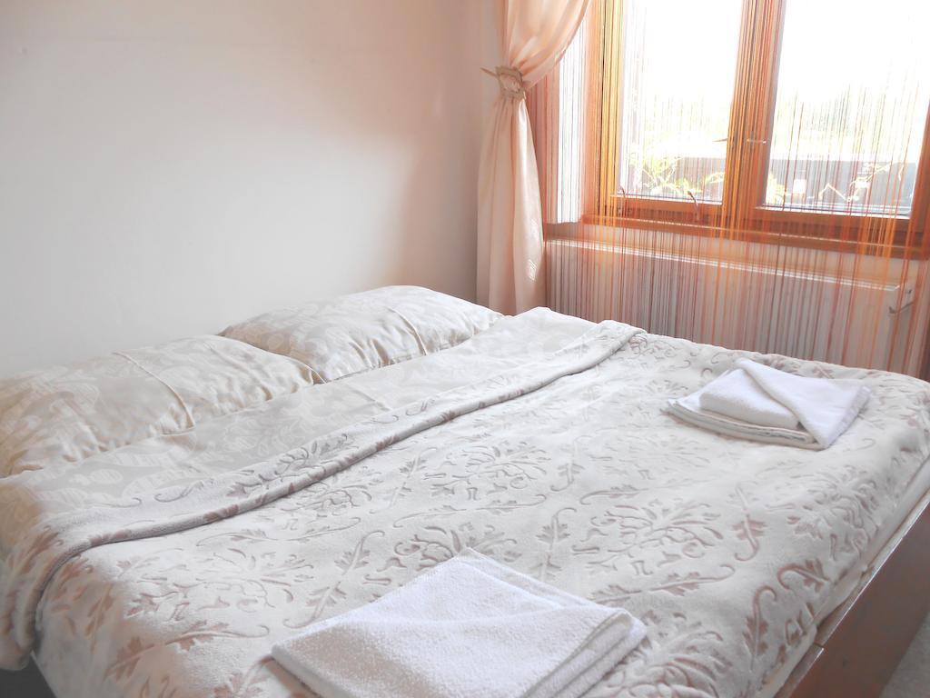 White Rabbit Hall Hotel Poděbrady Habitación foto