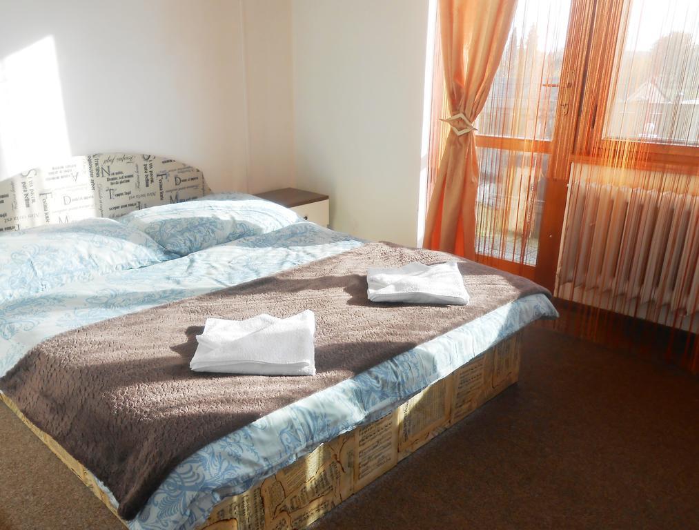 White Rabbit Hall Hotel Poděbrady Habitación foto